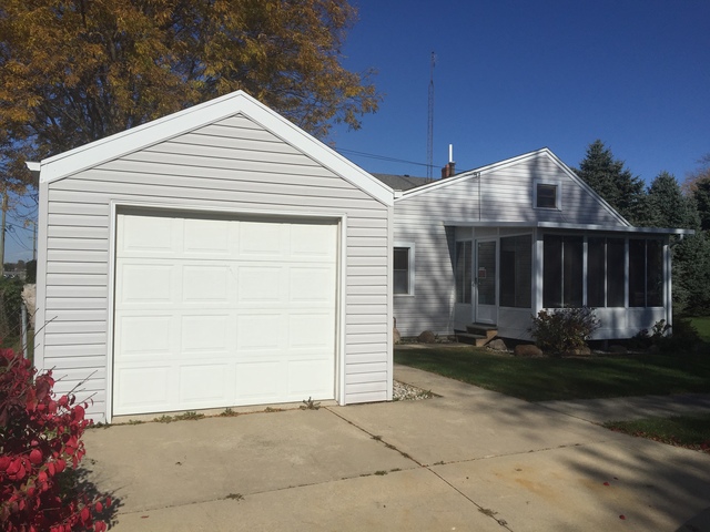 497 S Roosevelt Ave, Kankakee, IL 60901 photo 3