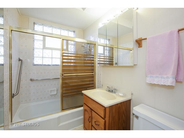 4506 Carr St, Rolling Meadows, IL 60008 photo 8