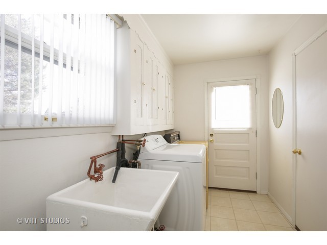 4506 Carr St, Rolling Meadows, IL 60008 photo 9