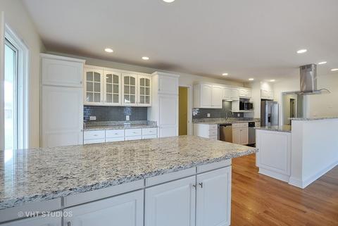 850 Heather Ln, Hoffman Estates, IL 60169 photo 6