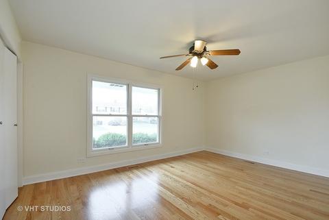 850 Heather Ln, Hoffman Estates, IL 60169 photo 12
