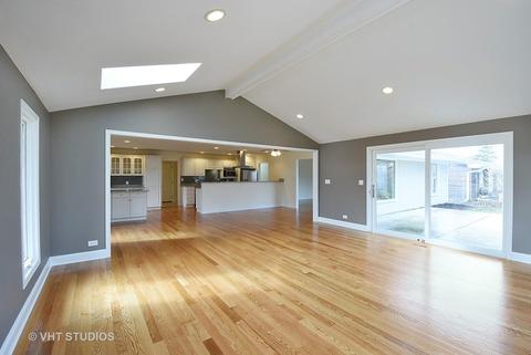850 Heather Ln, Hoffman Estates, IL 60169 photo 9