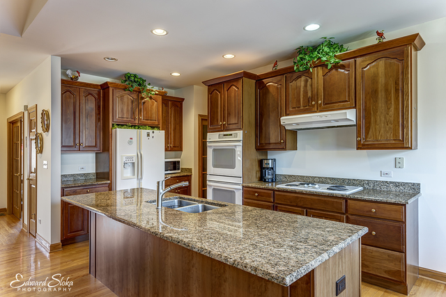 1834 Maple Ln, Sleepy Hollow, IL 60118 photo 7