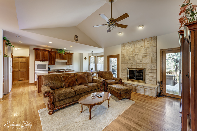 1834 Maple Ln, Sleepy Hollow, IL 60118 photo 3
