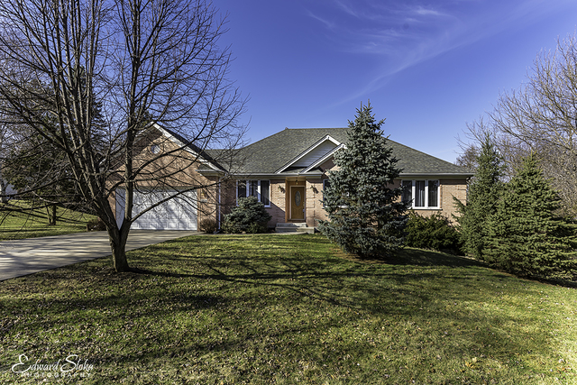 1834 Maple Ln, Sleepy Hollow, IL 60118 photo 1