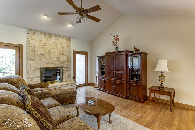 1834 Maple Ln, Sleepy Hollow, IL 60118 photo 5