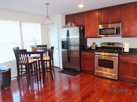 266 Devoe Dr, Oswego, IL 60543 photo 3