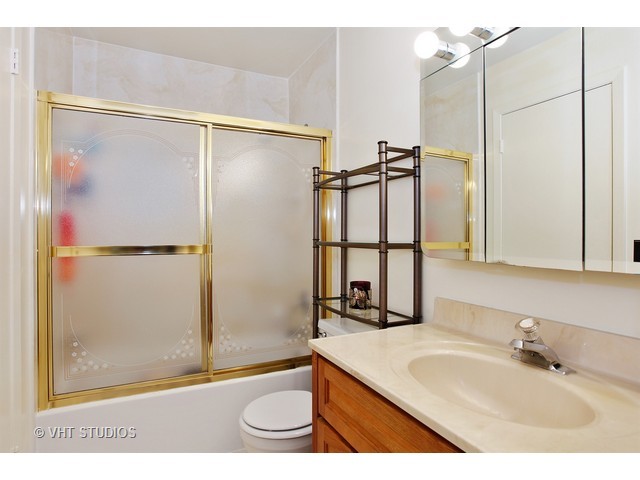 151 Mayer Ave, Wheeling, IL 60090 photo 9