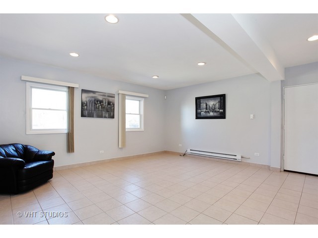 151 Mayer Ave, Wheeling, IL 60090 photo 11