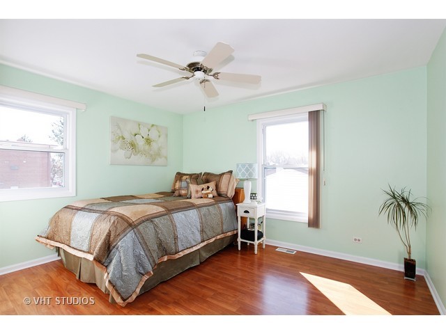 151 Mayer Ave, Wheeling, IL 60090 photo 5