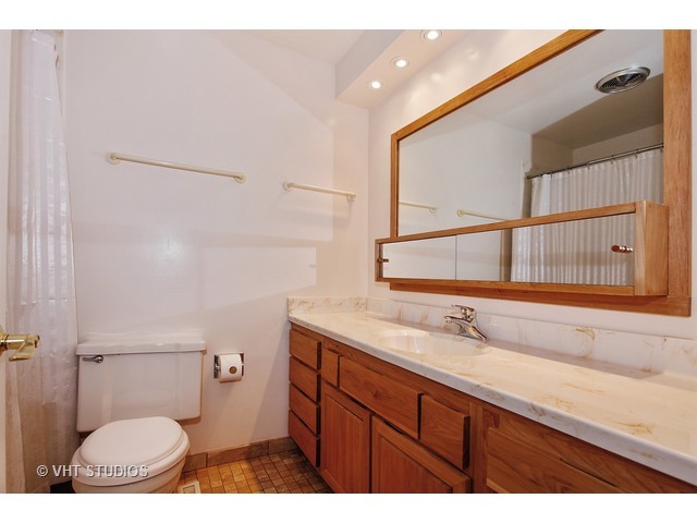 114 Mockingbird Ln, Wheeling, IL 60090 photo 12