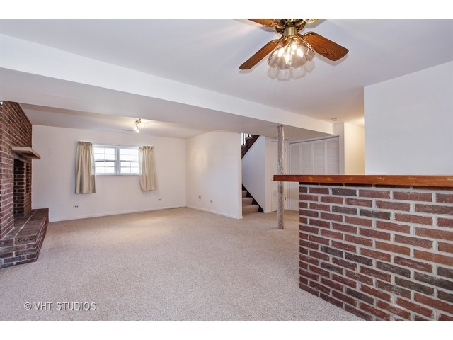 114 Mockingbird Ln, Wheeling, IL 60090 photo 8