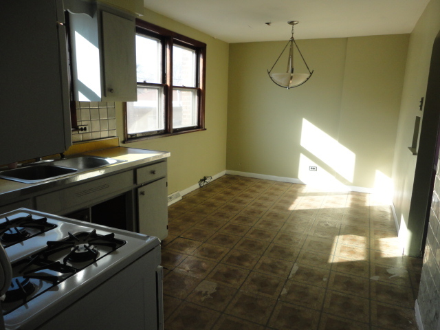 3438 E 114th St, Chicago, IL 60617 photo 8