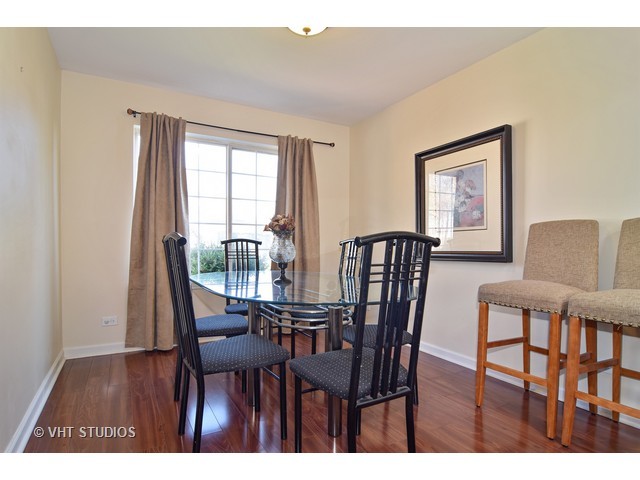 443 Smoketree Ln, Bartlett, IL 60103 photo 4