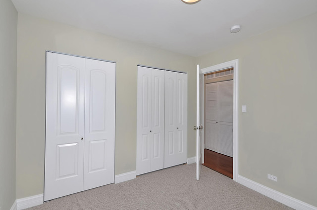 110 Pleasant St, Hoffman Estates, IL 60169 photo 17