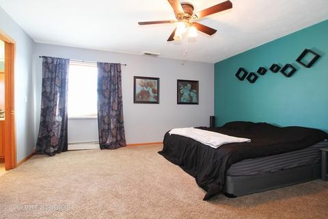 5873 Southdown Ln, Roscoe, IL 61073 photo 9