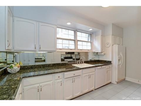210 E Pearson St #16C, Chicago, IL 60611 photo 6
