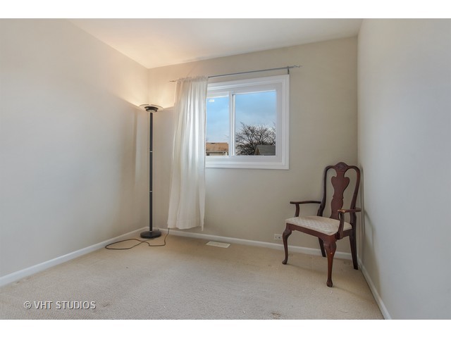 4477 Harbor Cir, Hoffman Estates, IL 60192 photo 8