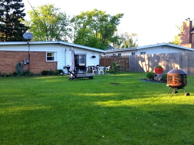 4641 Locust Ave, Glenview, IL 60025 photo 3