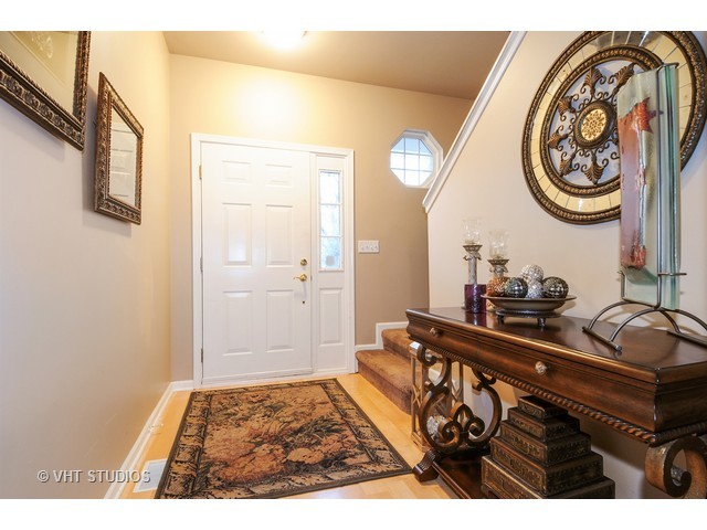 2953 Old Renwick Cir, Plainfield, IL 60544 photo 2