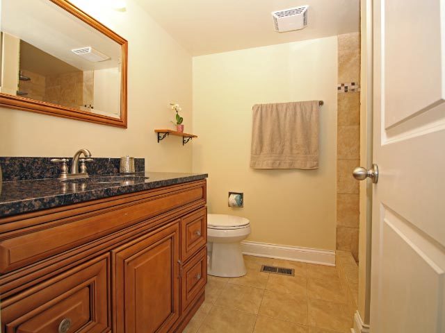 118 Longford Dr, Elgin, IL 60120 photo 14