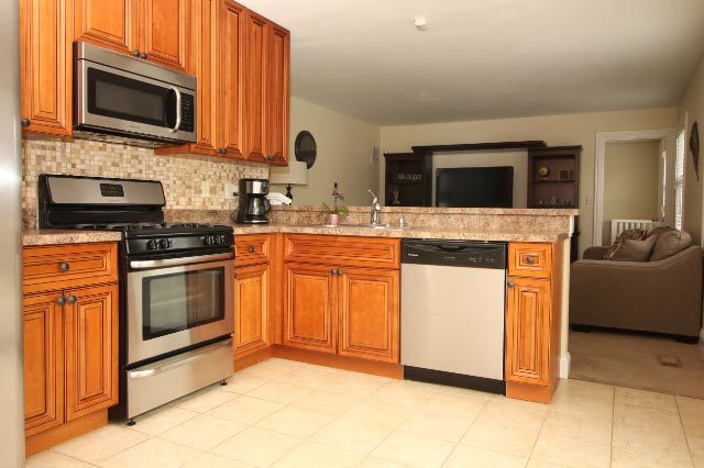 118 Longford Dr, Elgin, IL 60120 photo 4
