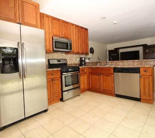 118 Longford Dr, Elgin, IL 60120 photo 3
