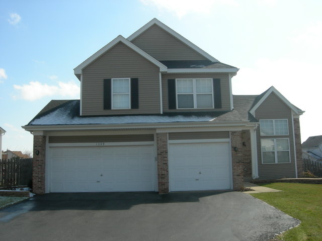 1349 Vernon Ln, Bartlett, IL 60103 photo 1
