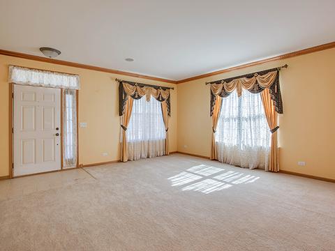 210 Lillian Pl, Bartlett, IL 60103 photo 3