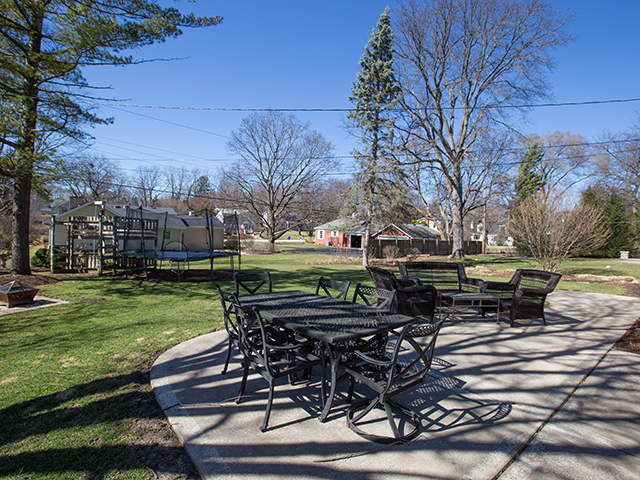 1106 Delles Rd, Wheaton, IL 60189 photo 3