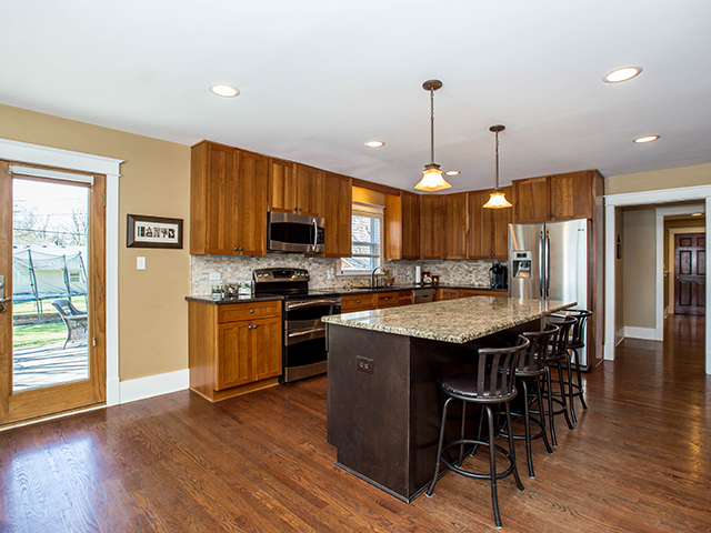 1106 Delles Rd, Wheaton, IL 60189 photo 8