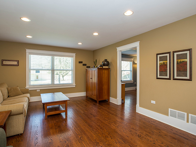 1106 Delles Rd, Wheaton, IL 60189 photo 10