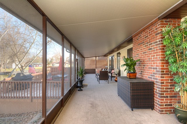 608 Mchenry Ave, Mchenry, IL 60050 photo 22