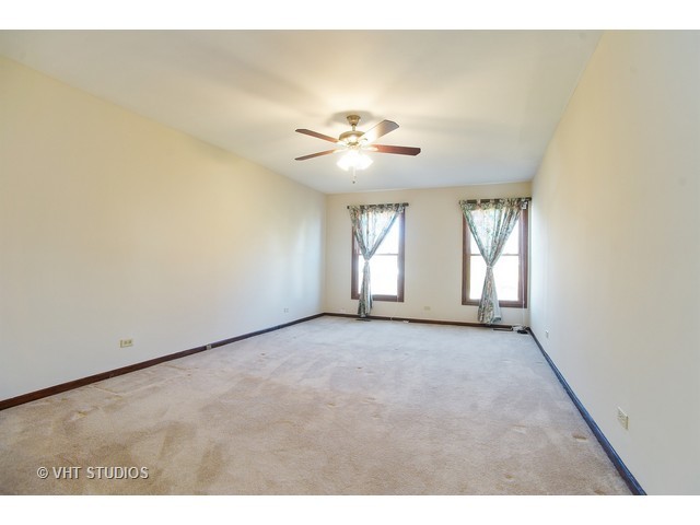 3395 Coventry Ct, Hoffman Estates, IL 60067 photo 7