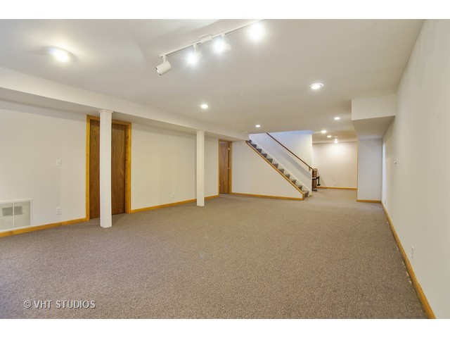 3395 Coventry Ct, Hoffman Estates, IL 60067 photo 15