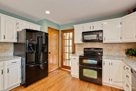 540 Spruce Tree Dr, Cary, IL 60013 photo 15