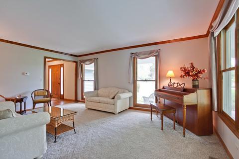 540 Spruce Tree Dr, Cary, IL 60013 photo 9