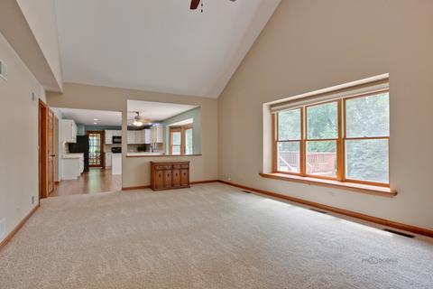540 Spruce Tree Dr, Cary, IL 60013 photo 24