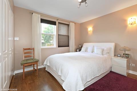 801 Laurel Ave, Des Plaines, IL 60016 photo 11