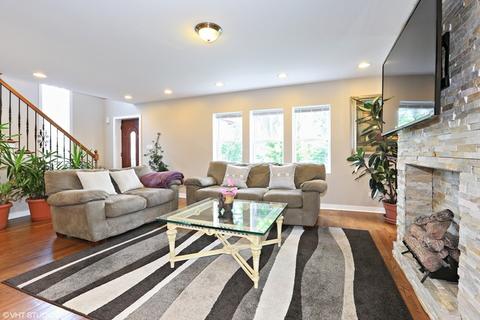 801 Laurel Ave, Des Plaines, IL 60016 photo 4