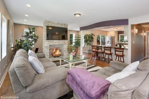 801 Laurel Ave, Des Plaines, IL 60016 photo 2