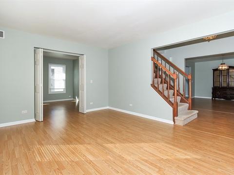 1065 Willoby Ln, Elgin, IL 60120 photo 5