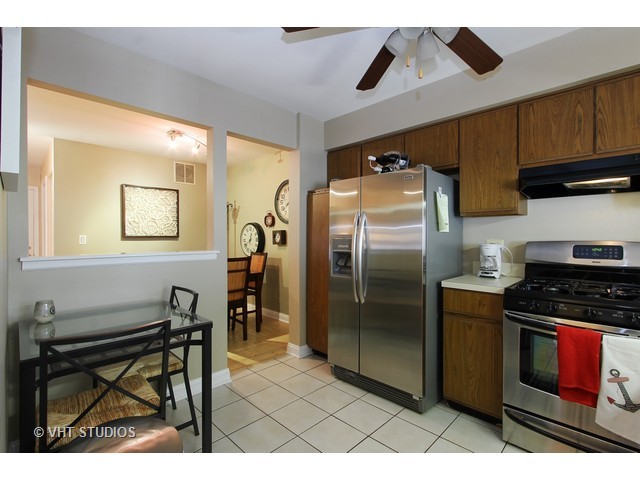750 Ripple Brook Ln, Elgin, IL 60120 photo 7