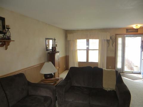 127 Adams St, Ingleside, IL 60041 photo 3