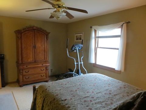 127 Adams St, Ingleside, IL 60041 photo 9