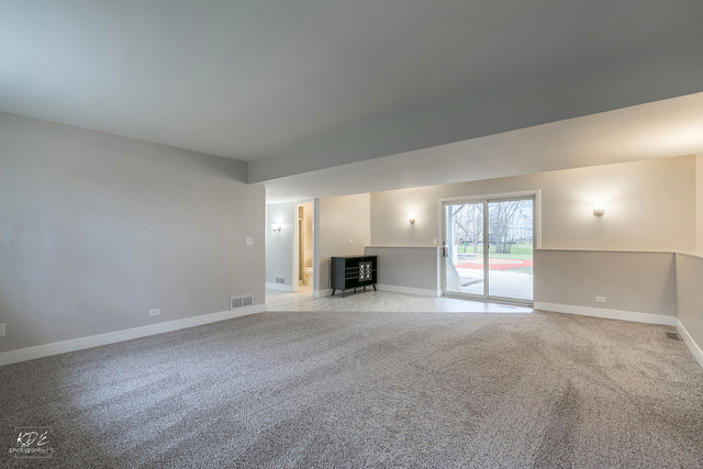 12137 S Wolf Dr, Plainfield, IL 60585 photo 12
