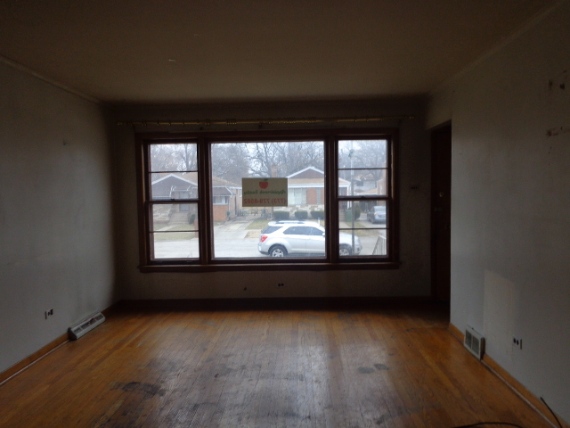14518 Dobson Ave, Dolton, IL 60419 photo 2