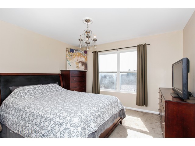 12459 Falcon Dr, Plainfield, IL 60585 photo 7