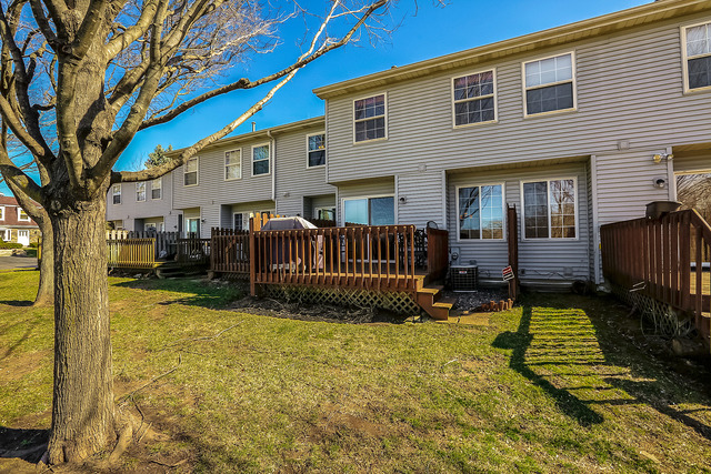 440 Cavalier Ct #E, West Dundee, IL 60118 photo 24