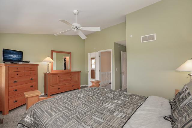 440 Cavalier Ct #E, West Dundee, IL 60118 photo 18